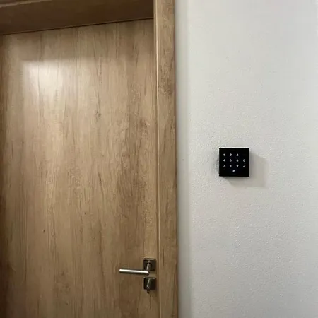 Hobiti Apartman - Frodo Cerna v Posumavi Exterior photo